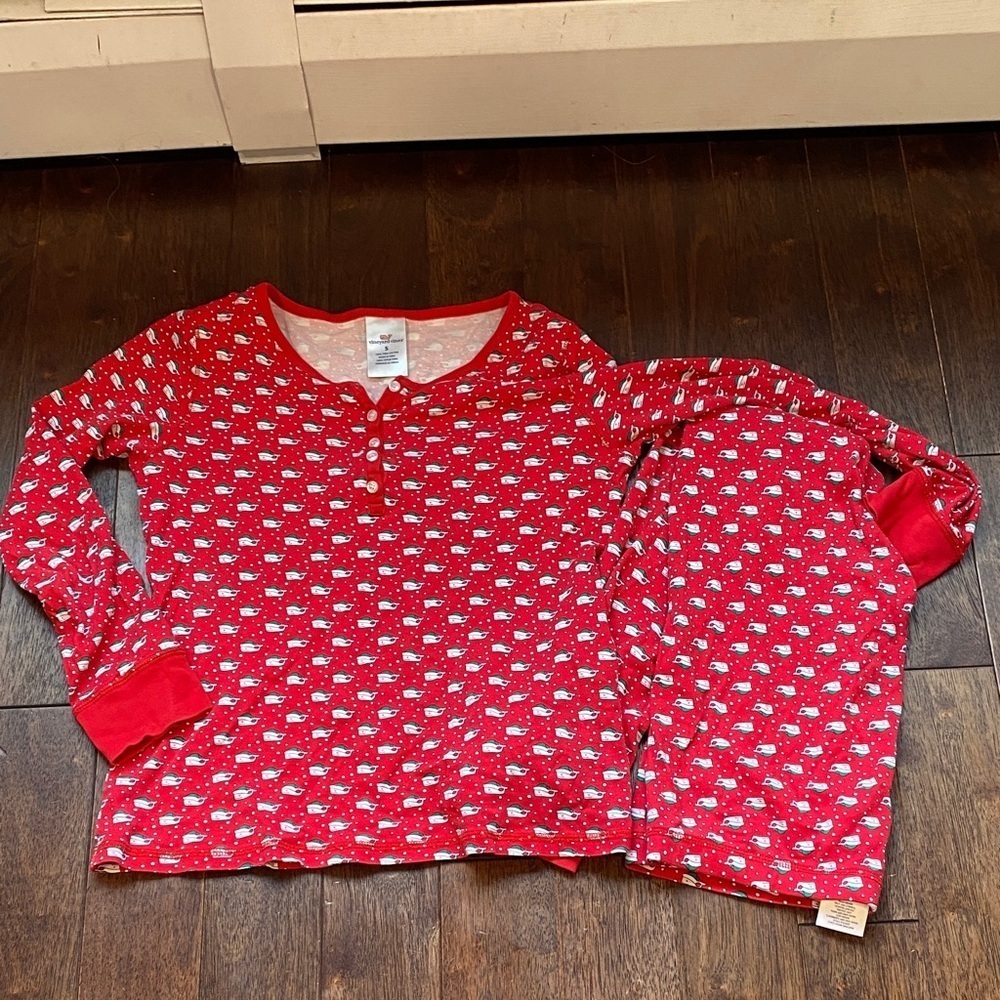 Vineyard Vines Red Patterned Pajama Set